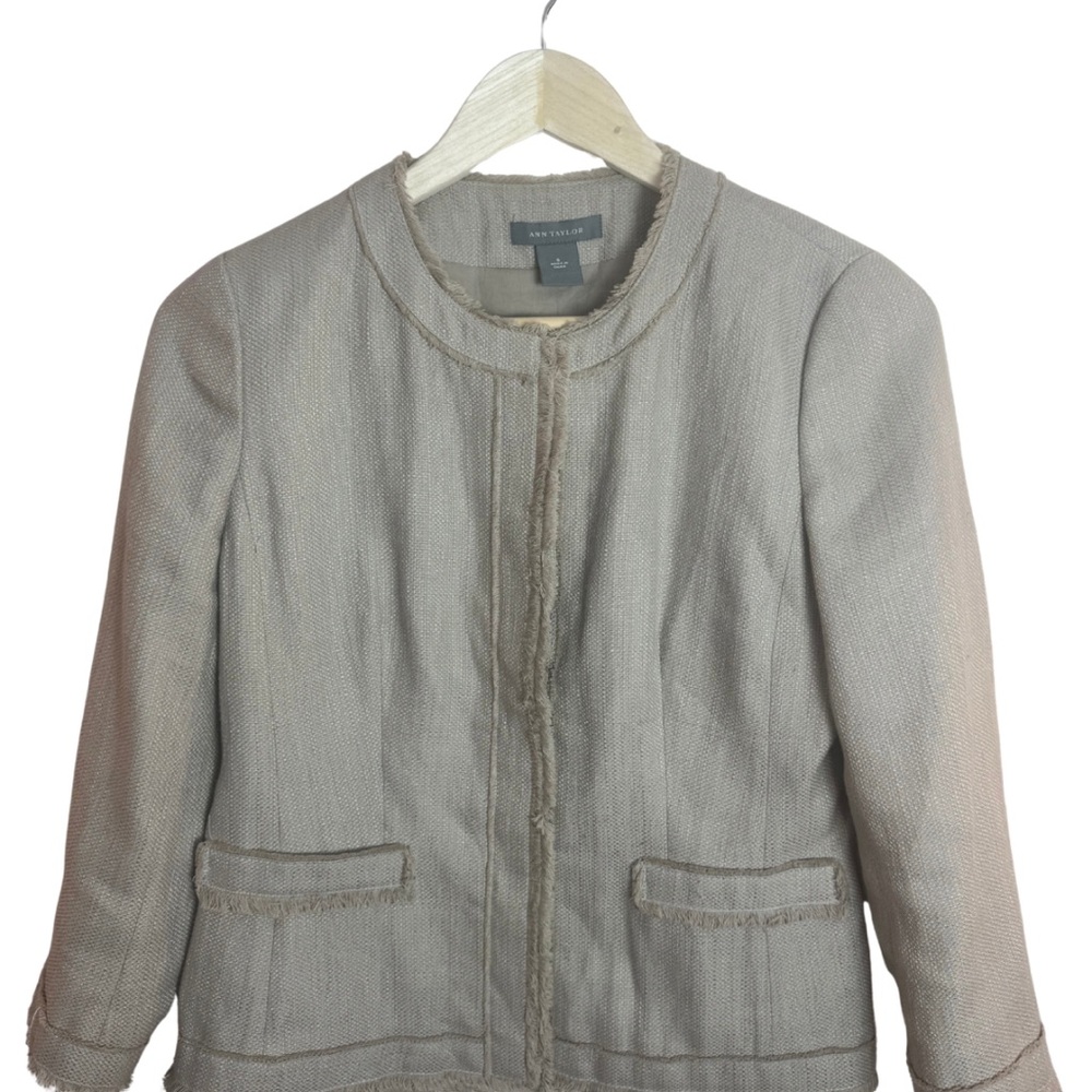 Ann Taylor Women's Beige Blazer